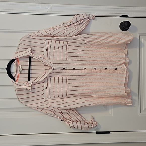 White And Coral Stripped Ombre Button Down Shirt Size XL - Picture 1 of 6
